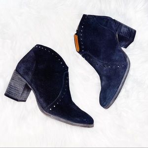 FRYE Nora Stud Zip Short Boot 7.5